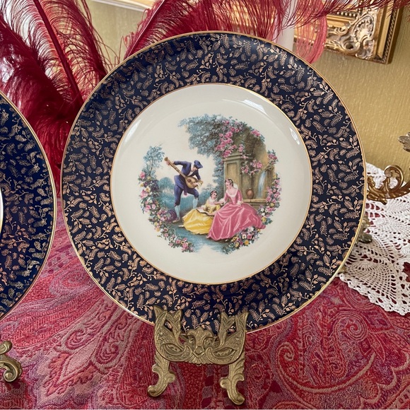 Plates - Picture 3 of 8